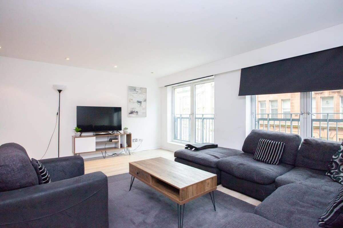 City Centre Apartment W Parking & Hyperoptic Wifi Glasgow Bagian luar foto