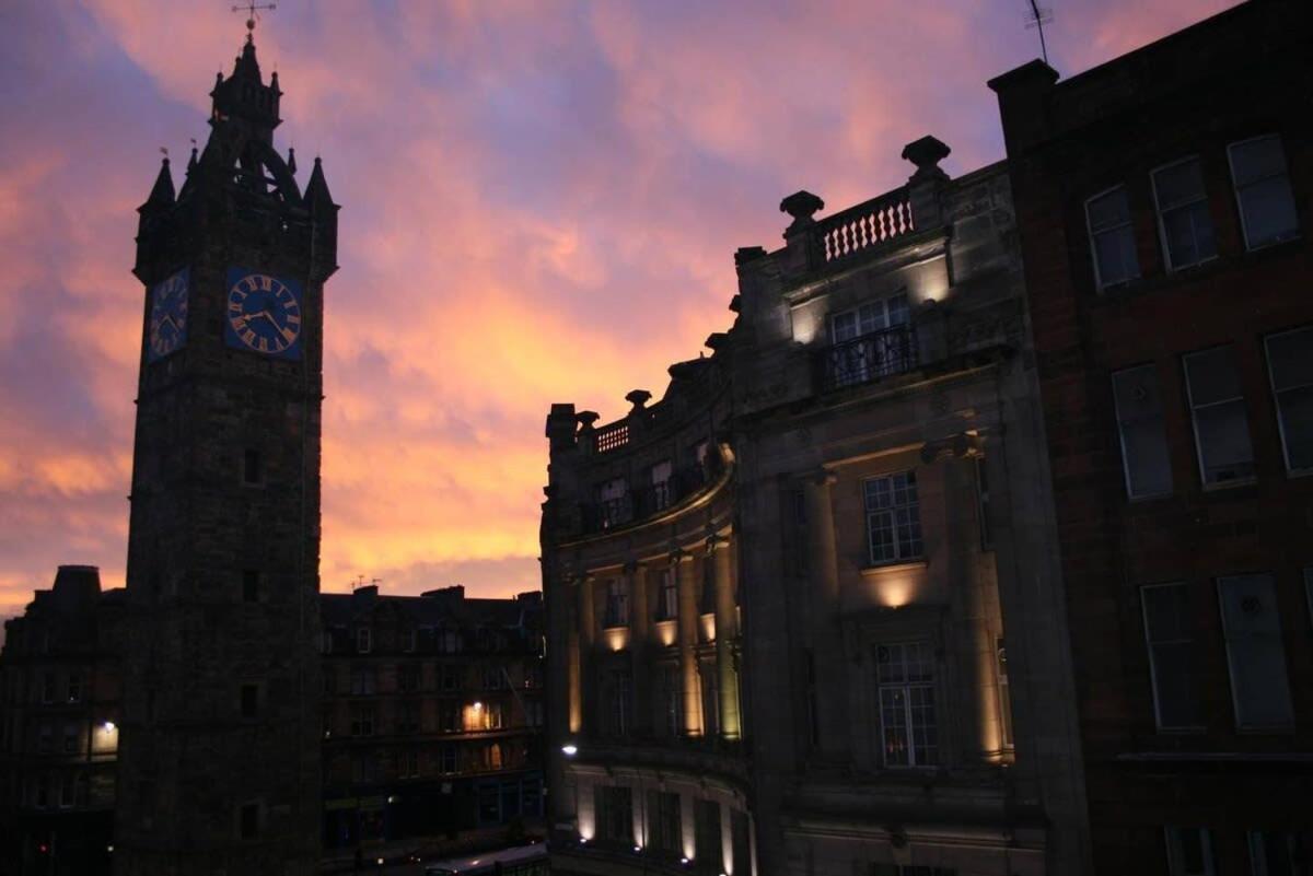 City Centre Apartment W Parking & Hyperoptic Wifi Glasgow Bagian luar foto