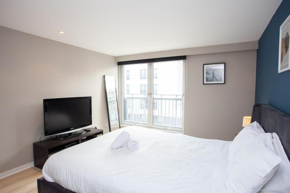 City Centre Apartment W Parking & Hyperoptic Wifi Glasgow Bagian luar foto