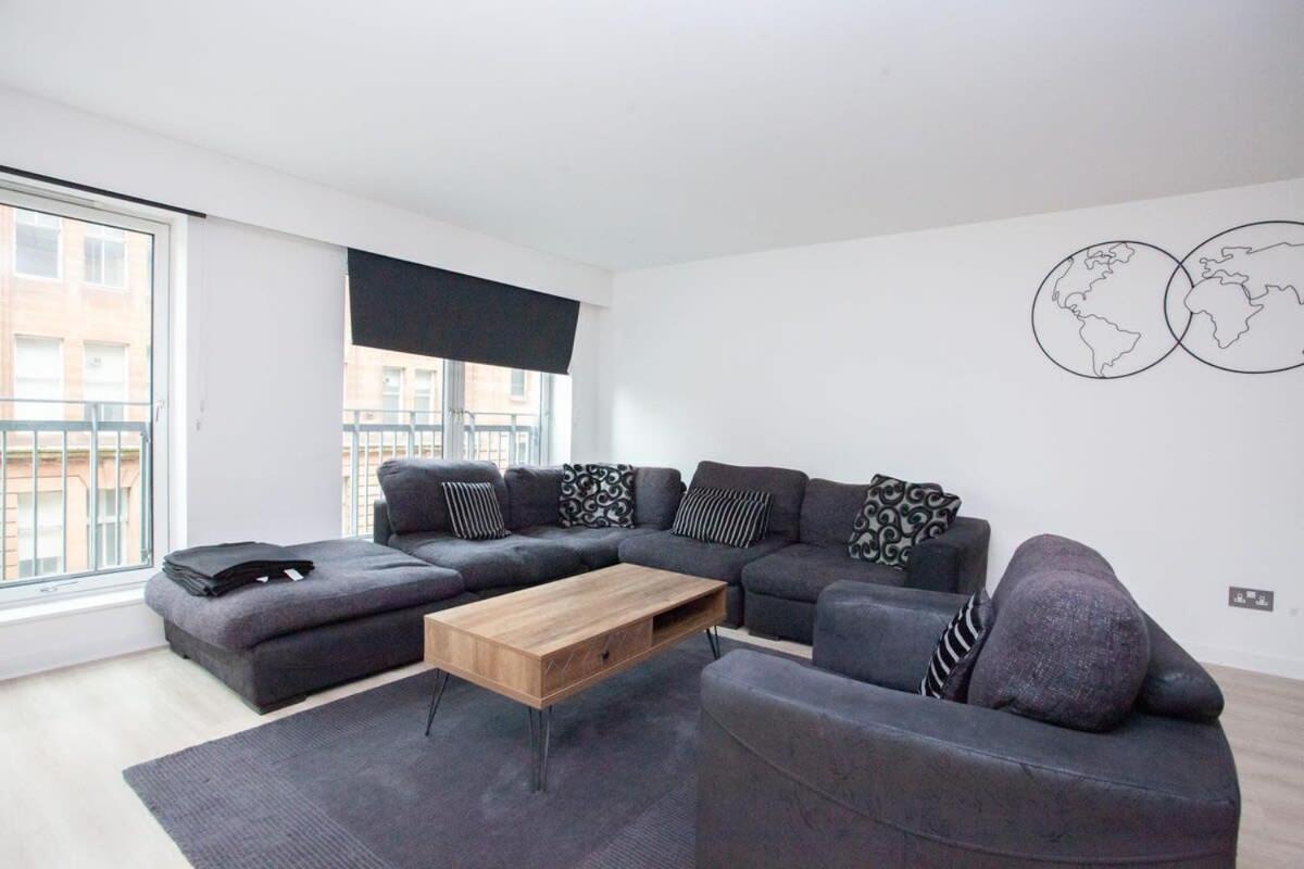 City Centre Apartment W Parking & Hyperoptic Wifi Glasgow Bagian luar foto